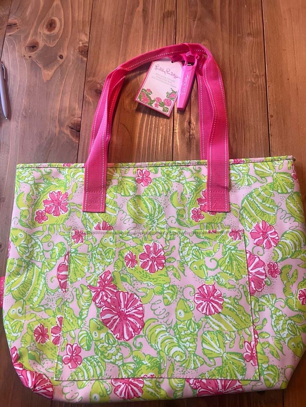 NWT Lilly Pulitzer Insulated Cooler Tote Bag in Chum Bucket Print with Bottle Op